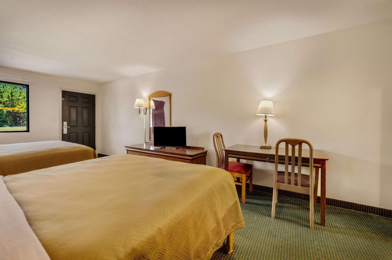 Rodeway Inn Sandersville Extérieur photo